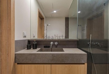 Arrendamento de apartamento T0 na Rua Artilharia 1