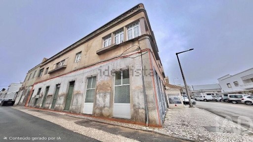 Espaço comercial à venda na Baixa