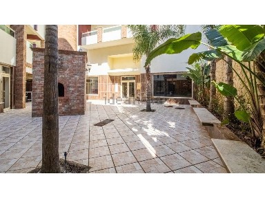Espaço comercial à venda em Ferragudo