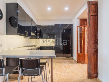 Arrendamento de apartamento T2 na Rua de Cabo Verde, 7