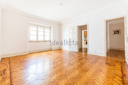 Arrendamento de apartamento T4 na Avenida de Roma