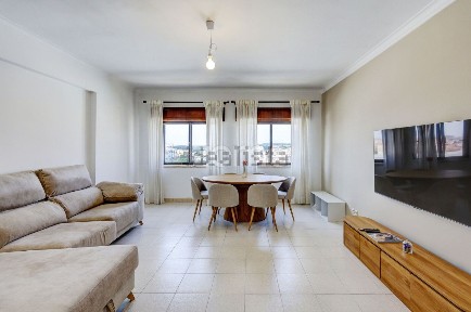 Arrendamento de apartamento T2 na Casal do Cotão