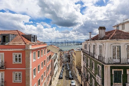 Arrendamento de apartamento T1 na Rua da Lapa