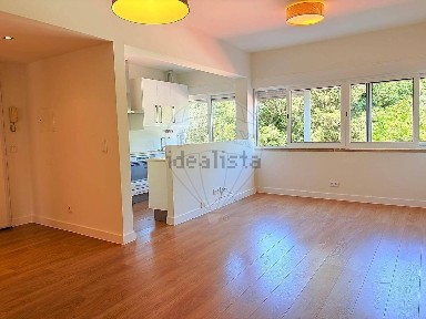 Arrendamento de apartamento T2 na Calçada das Necessidades