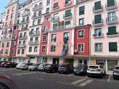 Arrendamento de apartamento T2 na Avenida São Jorge da Mina