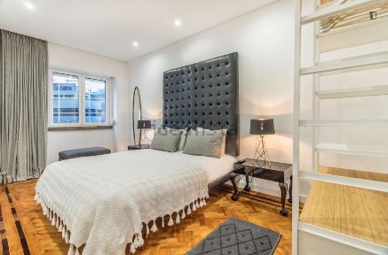 Arrendamento de apartamento T2 na Rua Eça de Queiroz