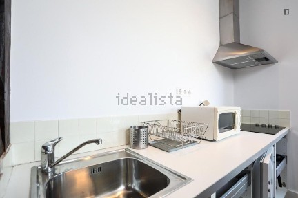 Arrendamento de apartamento T0 na Calçada do Lavra
