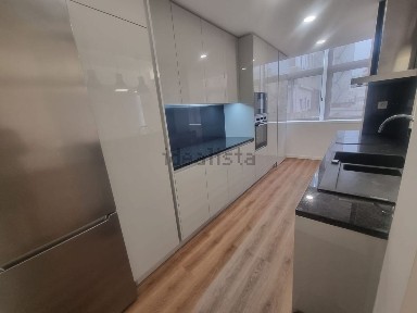 Arrendamento de apartamento T2 na Rua Basílio Teles