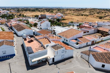Espaço comercial à venda na Rua de Santa Bárbara