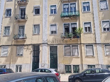 Arrendamento de apartamento T3 na Rua António Pedro