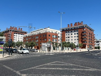 Arrendamento de apartamento T1 na Avenida de Pádua
