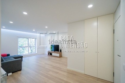 Arrendamento de apartamento T2 na Serra de Carnaxide - Parque de Santa Cruz