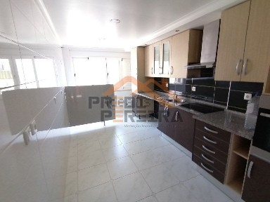 Arrendamento de apartamento T3 no Centro