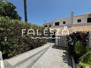 Albufeira e Olhos de Água, Olhos de Água, Bairro Vale da Azinheira, Urb. Quinta do Poço, Caminho do Pontão, 21