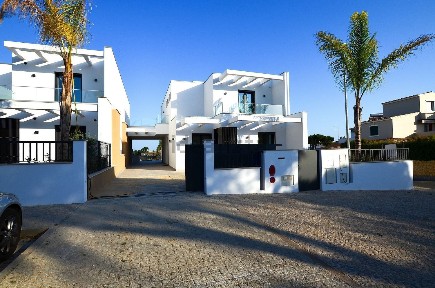 Quarteira, Quatro Estradas - Cascalheira, Urb. Oliveiras Residence, Volta João Mendonça, 156