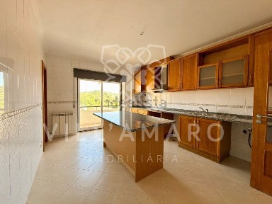 Arrendamento de apartamento T4 em Milharado