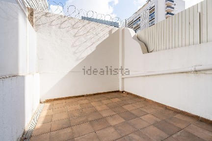 Arrendamento de apartamento T0 na Rua Doutor Gama Barros, 73