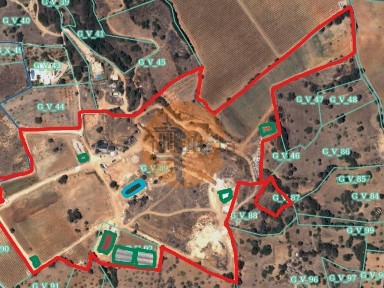 Espaço comercial à venda na Estrada dos Salgados
