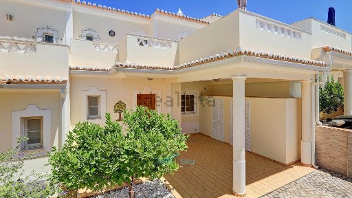 Ferragudo, Urbanização da Grandlinha