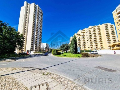 Portimão, Três Castelos, Avenida das Comunidades Lusíadas