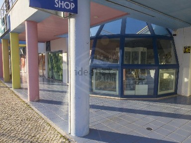 Espaço comercial à venda em Marina de Albufeira - Cerro da Piedade