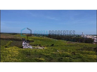Casa de aldeia à venda em Em1265