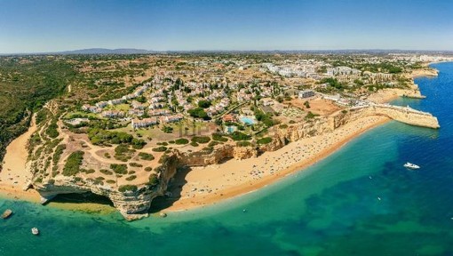 Moradia independente à venda em Senhora da Rocha, 8400-450, 8400, Porches, Faro, Portugal