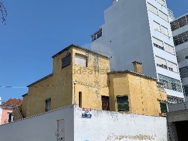 Faro, Centro, Rua Ataide de Oliveira, 69 D