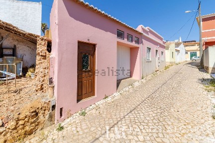 Barão de São João, Rua António Rosado, 13