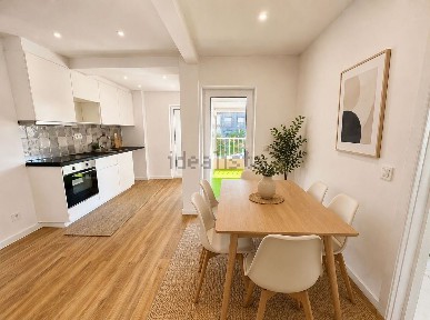 Apartamento T2 à venda na Pendão
