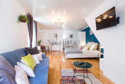 Apartamento T0 à venda no Beco do Loureiro