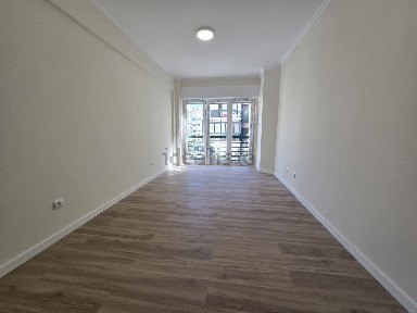 Apartamento T2 à venda em Massamá