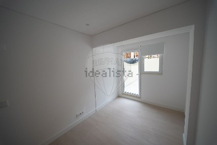 Apartamento T0 à venda na Rua Doutor Gama Barros