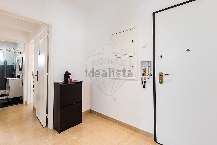 Apartamento T2 à venda na Rua Padre Cruz