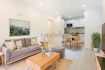 Apartamento T1 à venda na Rua Portugal Durão, 50