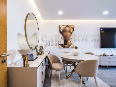 Apartamento T2 à venda na Rua Alice Cruz, 4