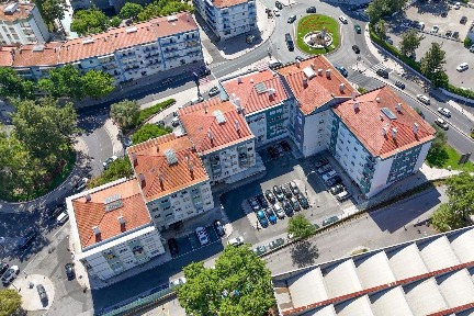 Apartamento T2 à venda na Alameda António Sérgio s/n