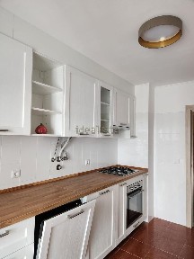 Apartamento T1 à venda na Rua Inácio Duarte, 19