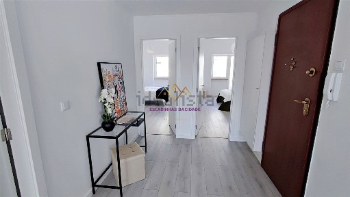 Apartamento T3 à venda na Igreja de Benfica