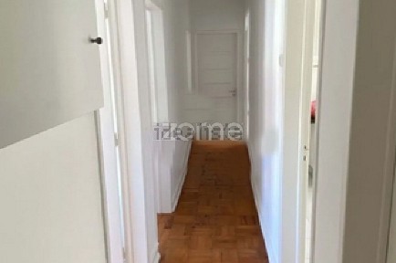Apartamento T3 à venda na Buraca