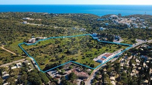Moradia independente à venda em Ferragudo