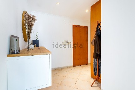 Apartamento T3 à venda na Rua Luís Sá