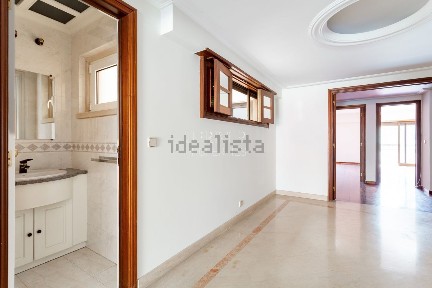 Apartamento T3 à venda na Avenida João Crisóstomo, 54