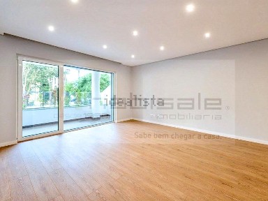 Apartamento T2 à venda na Rua Doutor João Baptista Jacquet, 560