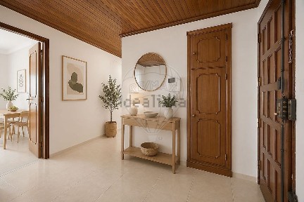 Apartamento T3 à venda na Rua do Vale