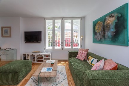 Apartamento T1 à venda na Rua de o Século