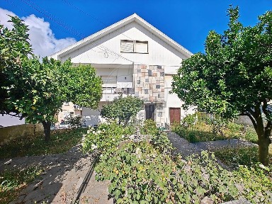 Apartamento T2 à venda na Rua da Vitória