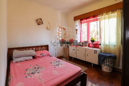 Apartamento T2 à venda na Rua Júlio Moreira