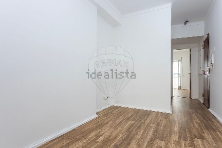 Apartamento T1 à venda na Rua Doutor Ricardo Jorge