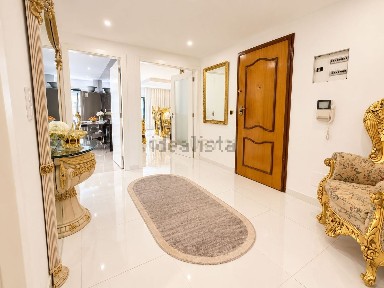 Apartamento T2 à venda na Rua Dona Filipa de Lencastre, 4